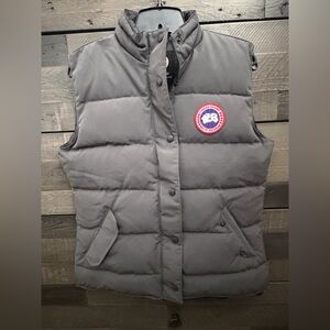Canada Goose black vest with Logo